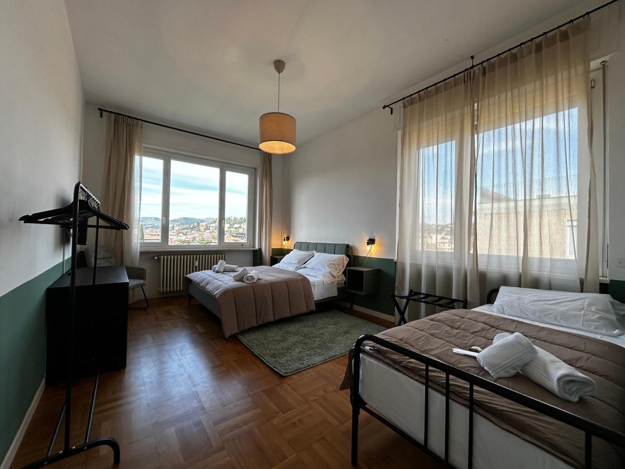 Appartamento Big House-Private Parking-12" Walk From The Arena Verona Esterno foto