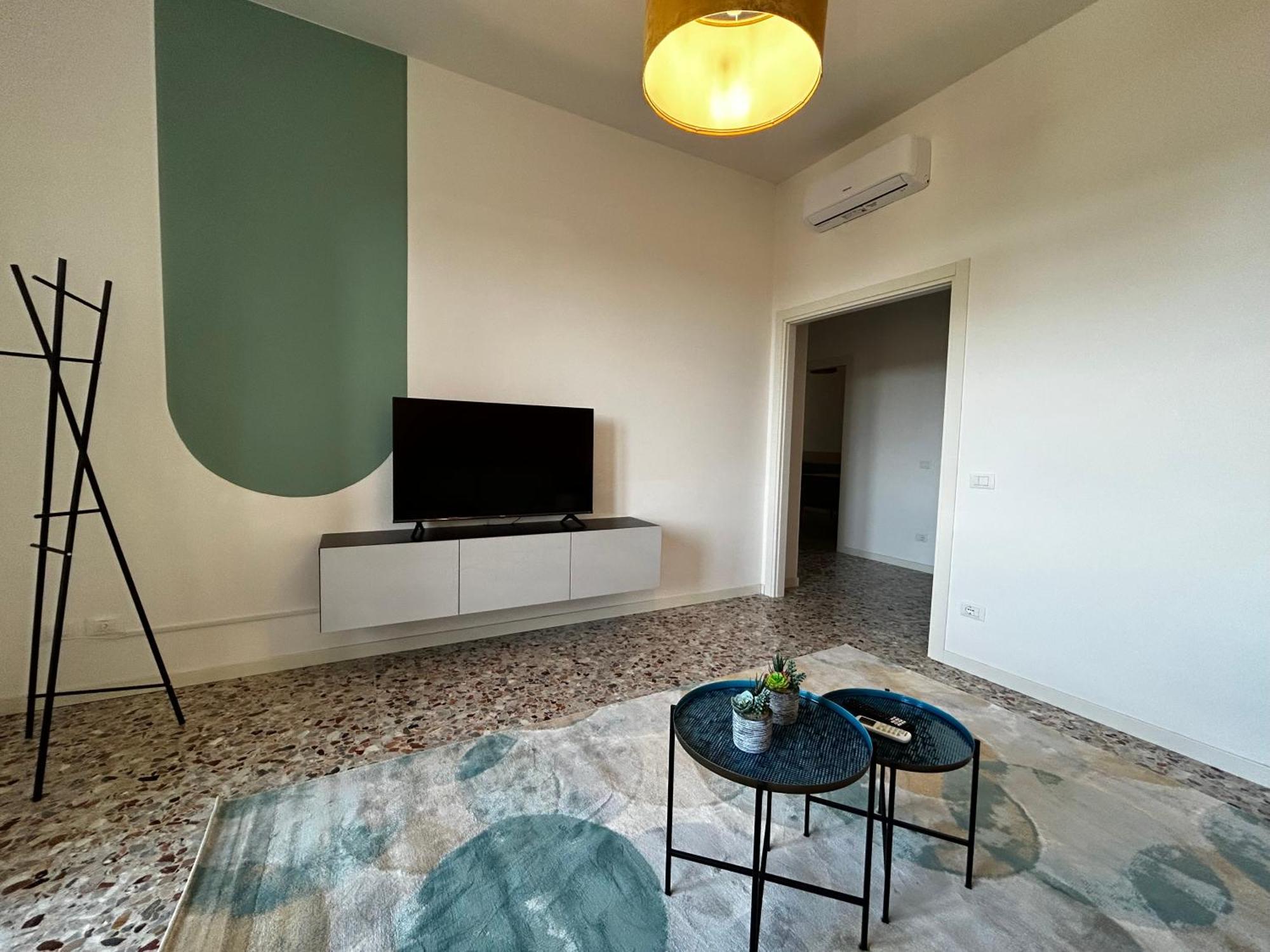 Appartamento Big House-Private Parking-12" Walk From The Arena Verona Esterno foto