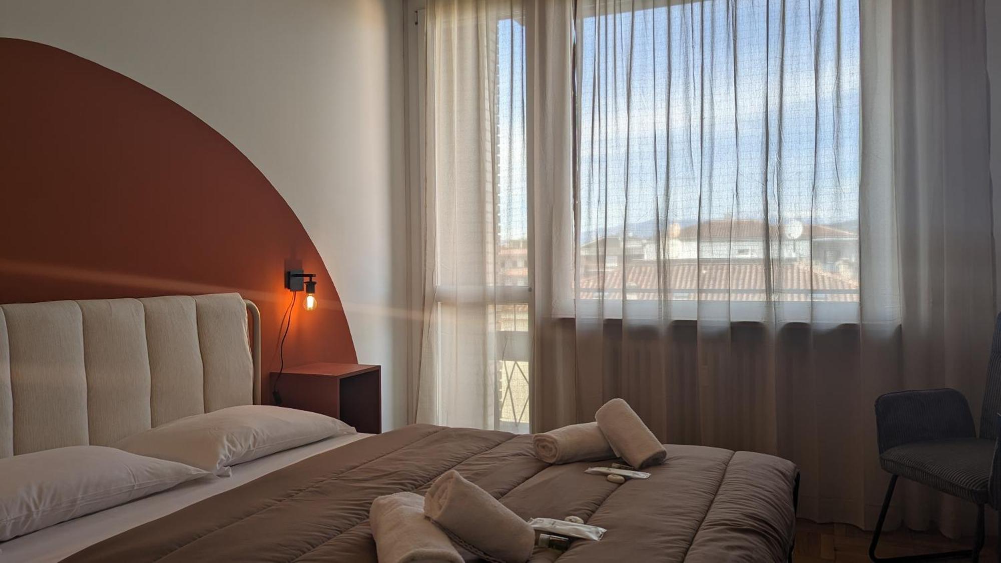 Appartamento Big House-Private Parking-12" Walk From The Arena Verona Esterno foto